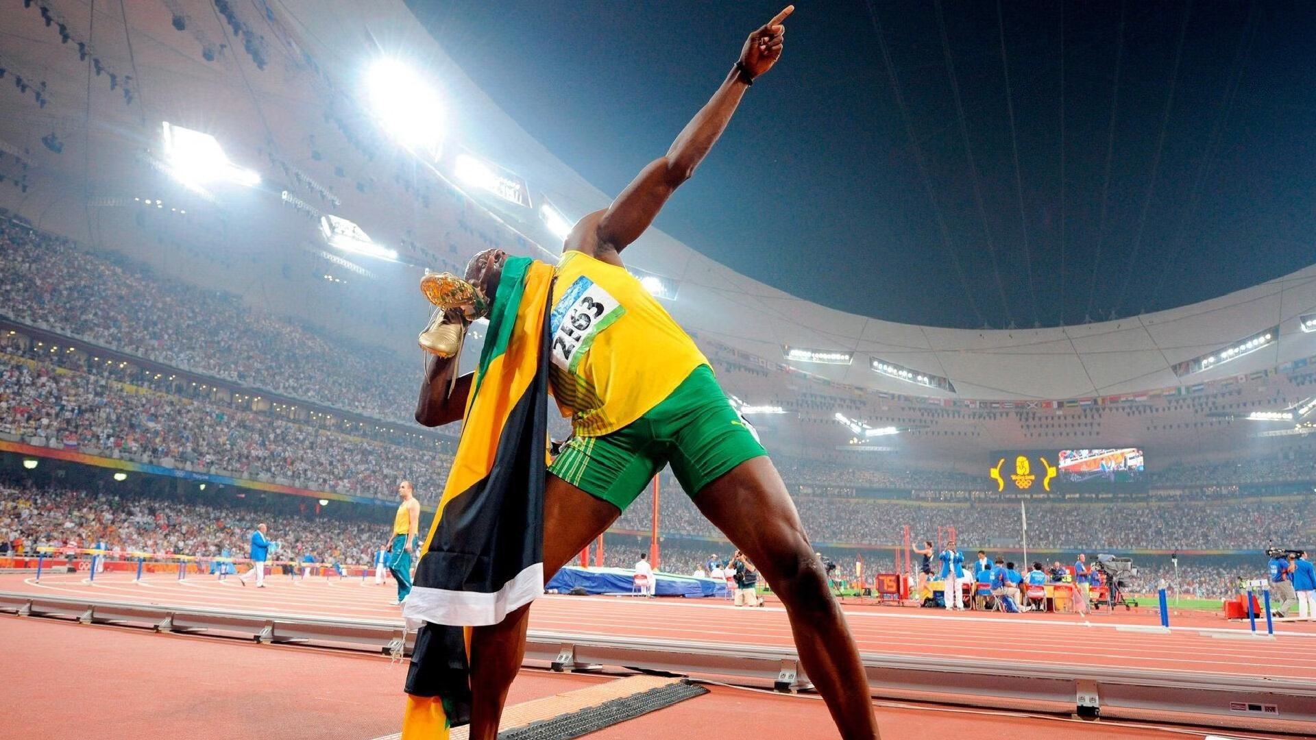 出发-转身-冲刺三段对比:美快中控,中稳后追